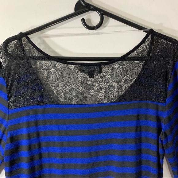 2/$35 Fenn Wright Manson Striped Top Lace Shoulders - Picture 5 of 9